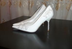 Продам свадебные туфли